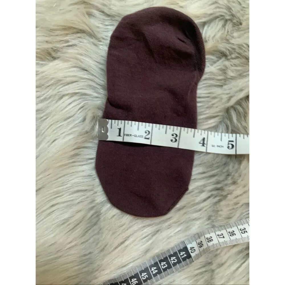 NWOT Cole Haan Brown No Show Socks Size 4-10